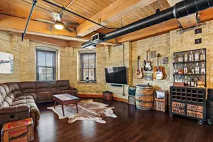 1818 N Water St, Milwaukee, WI 53202 - Photo 17