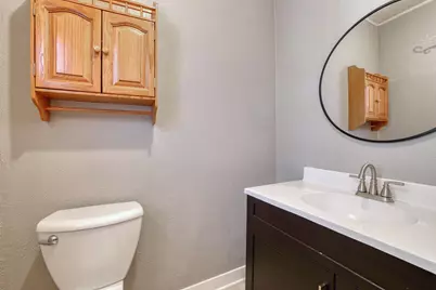 318 N Hartwell Ave, Waukesha, WI 53186 - Photo 17