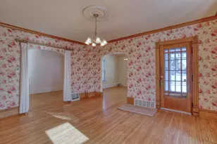 318 N Hartwell Ave, Waukesha, WI 53186 - Photo 7