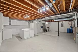 N59W17728 Meadow Ct, Menomonee Falls, WI 53051 - Photo 43