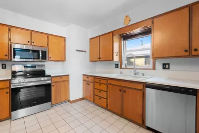 2003  Richmond Ave, Manitowoc, WI 54220 - Photo 11