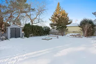 2003 Richmond Ave, Manitowoc, WI 54220 - Photo 31