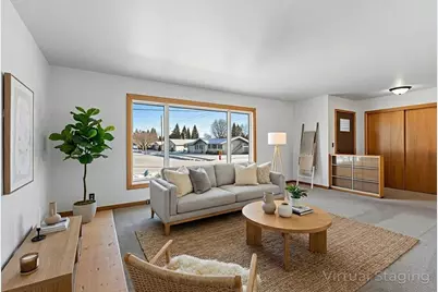 2003  Richmond Ave, Manitowoc, WI 54220 - Photo 7