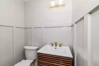 5751 N Shoreland Ave, Whitefish Bay, WI 53217 - Photo 17