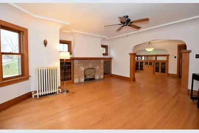 3777 S Ahmedi Ave, Saint Francis, WI 53235 - Photo 5