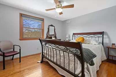 W177N9140  St Francis Dr, Menomonee Falls, WI 53051 - Photo 23