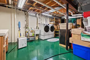 W177N9140 St Francis Dr, Menomonee Falls, WI 53051 - Photo 31