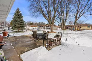 W177N9140 St Francis Dr, Menomonee Falls, WI 53051 - Photo 33