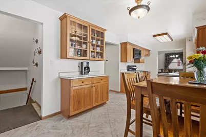 W177N9140  St Francis Dr, Menomonee Falls, WI 53051 - Photo 17