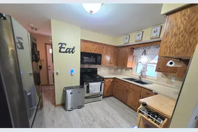 3717 S 95th St, Milwaukee, WI 53228 - Photo 11