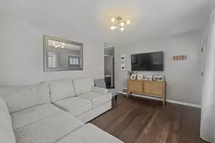 3019 S 50th St, Milwaukee, WI 53219 - Photo 5