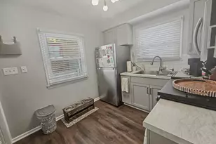 3019 S 50th St, Milwaukee, WI 53219 - Photo 7