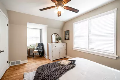 331 N 111th St, Wauwatosa, WI 53226 - Photo 21