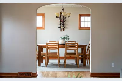 331 N 111th St, Wauwatosa, WI 53226 - Photo 7