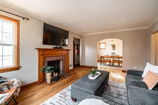 331 N 111th St, Wauwatosa, WI 53226 - Photo 5