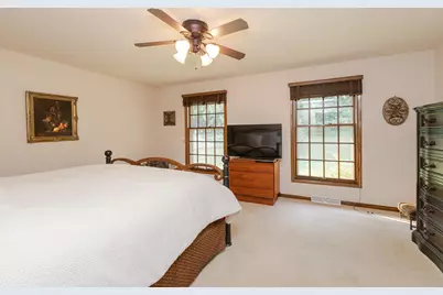 18865  Tanala Dr, Brookfield, WI 53045 - Photo 13