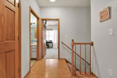 W170N5574  Ridgewood Dr, Menomonee Falls, WI 53051 - Photo 17