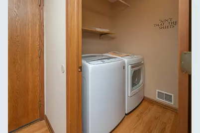 1632  Auburn Ct, Waukesha, WI 53189 - Photo 23