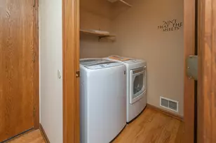 1632 Auburn Ct, Waukesha, WI 53189 - Photo 23