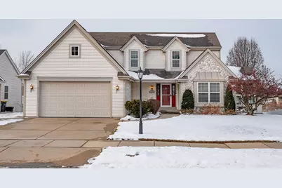 1632  Auburn Ct, Waukesha, WI 53189 - Photo 3