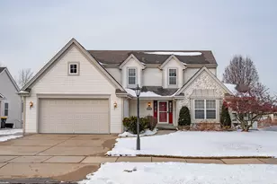 1632 Auburn Ct, Waukesha, WI 53189 - Photo 3