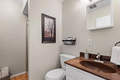 3731 W Bottsford Ave, Greenfield, WI 53221 - Photo 7