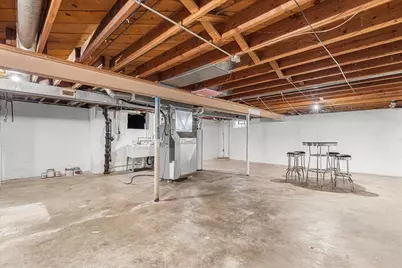 3731 W Bottsford Ave, Greenfield, WI 53221 - Photo 15