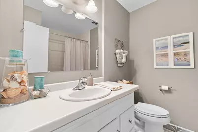 3731 W Bottsford Ave, Greenfield, WI 53221 - Photo 11