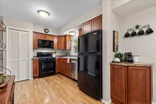 3731 W Bottsford Ave, Greenfield, WI 53221 - Photo 5