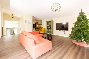 N11W31386 Fairfield Way, Delafield, WI 53018 - Photo 5