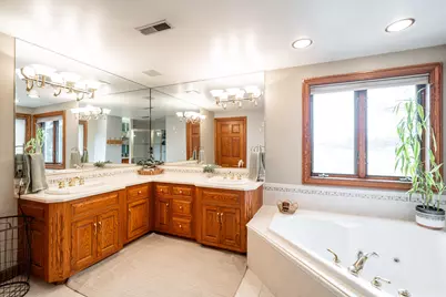 N101W15877  Santa Fe Dr, Germantown, WI 53022 - Photo 19