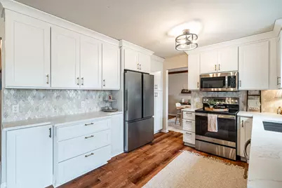 N101W15877  Santa Fe Dr, Germantown, WI 53022 - Photo 7