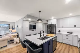 320 E Pleasant St, Oconomowoc, WI 53066 - Photo 5