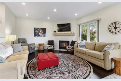 658  Geneva National Ave, Geneva, WI 53147 - Photo 7