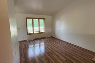 114 E Samz Rd, Mishicot, WI 54228 - Photo 7