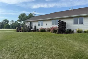 114 E Samz Rd, Mishicot, WI 54228 - Photo 19