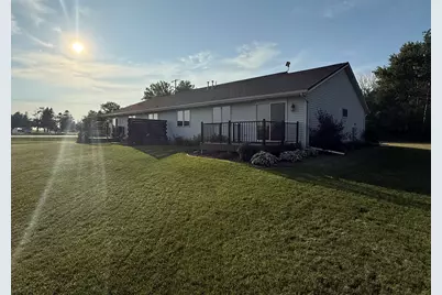 114 E Samz Rd, Mishicot, WI 54228 - Photo 3