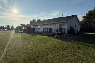 114 E Samz Rd, Mishicot, WI 54228 - Photo 3