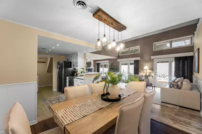 909  York Imperial Dr, Oconomowoc, WI 53066 - Photo 11