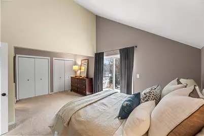 909  York Imperial Dr, Oconomowoc, WI 53066 - Photo 21