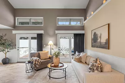 909  York Imperial Dr, Oconomowoc, WI 53066 - Photo 5