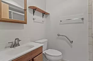 6100 W Stone Hedge Dr, Greenfield, WI 53220 - Photo 9