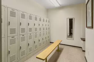 6100 W Stone Hedge Dr, Greenfield, WI 53220 - Photo 31