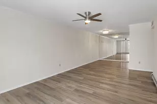 6100 W Stone Hedge Dr, Greenfield, WI 53220 - Photo 3