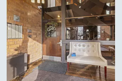 6100 W Stonehedge Dr #304, Greenfield, WI 53220 - Photo 27