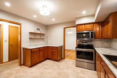 4520 N 109th St, Wauwatosa, WI 53225 - Photo 19