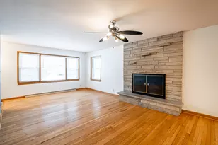 4520 N 109th St, Wauwatosa, WI 53225 - Photo 5