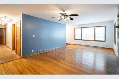 4520 N 109th St, Wauwatosa, WI 53225 - Photo 7