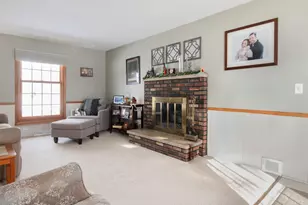 1107 Dogwood Ln, Waukesha, WI 53189 - Photo 5