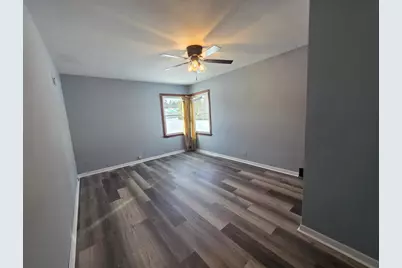 10208 W Spencer Pl, Milwaukee, WI 53224 - Photo 21